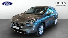 Grå (grey) Begagnad 2022 Ford Kuga Titanium SUV | 259 900 kr (Marknadspris)