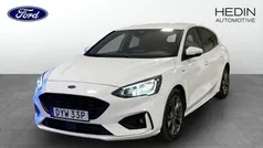 Vit Begagnad 2021 Ford Focus ST-Line Halvkombi | 189 900 kr (Marknadspris)