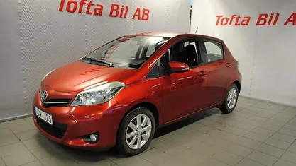 Röd Begagnad 2012 Toyota Yaris Active Halvkombi | 89 000 kr (Marknadspris)