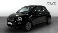 Svart (black) Begagnad 2022 Fiat 500e Icon Halvkombi | 169 900 kr (Marknadspris)