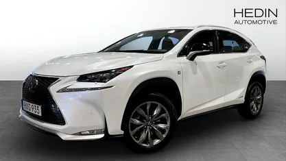 Vit Begagnad 2015 Lexus NX300h Sport Line SUV | 249 900 kr (Marknadspris)
