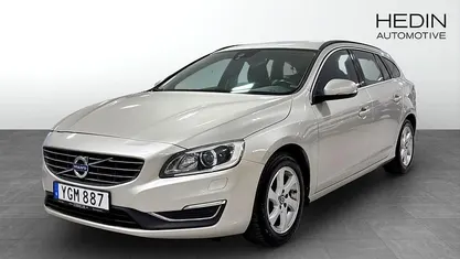 Begagnad Volvo V60 Momentum 190 HK (139 kW) 2016 Kombi