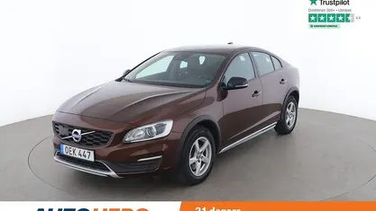 Brun Begagnad 2016 Volvo S60 CC Summum Sedan | 195 000 kr (Marknadspris)