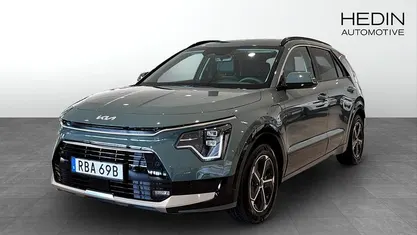Begagnad Kia Niro Advance 2024 Svart SUV