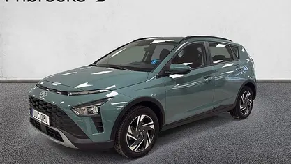 Begagnad Hyundai Bayon Essential 84 HK (61 kW) 2023 Mangrove green  pearl SUV