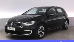Svart Begagnad 2019 VW e-Golf Halvkombi | 204 900 kr (Marknadspris)