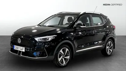 Svart (black) Begagnad 2022 MG ZS Luxury Sedan | 234 900 kr (Marknadspris)