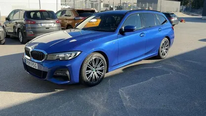 Blå Begagnad 2019 BMW 330 M Sport Kombi | 367 000 kr (Marknadspris)