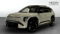 Grön (green) Ny 2025 Kia EV3 GT-Line SUV | 552 870 kr (Marknadspris)