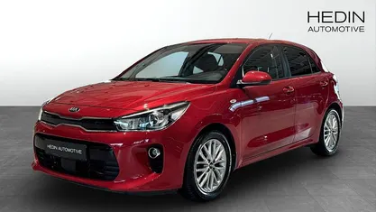 Röd Begagnad 2017 Kia Rio Halvkombi | 148 700 kr (Marknadspris)