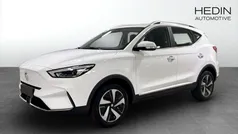 Vit (white) Begagnad 2023 MG ZS Comfort Sedan | 319 990 kr (Marknadspris)