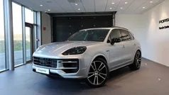 Silver Ny 2025 Porsche Cayenne SUV | 1 540 500 kr (Marknadspris)