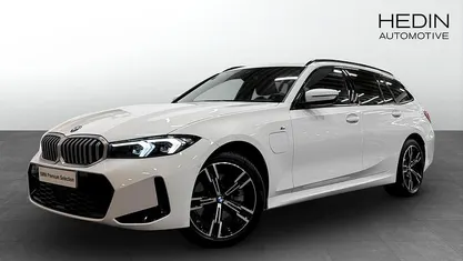 Begagnad 2025 BMW 330e M Sport Kombi | 508 700 kr (Superpris)
