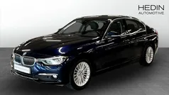 Blå (blue) Begagnad 2015 BMW 320 Luxury Line Sedan | 184 700 kr (Superpris)