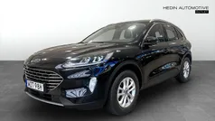 Svart (black) Begagnad 2021 Ford Kuga Titanium SUV | 244 900 kr (Marknadspris)