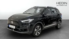 Svart (black) Begagnad 2022 MG ZS Comfort Sedan | 244 900 kr (Bra pris)