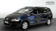 Mörkblå (blue) Begagnad 2015 VW Sharan Minibuss | 179 900 kr (Marknadspris)