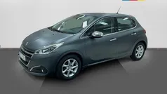 Grå Begagnad 2015 Peugeot 208 Halvkombi | 89 700 kr (Marknadspris)