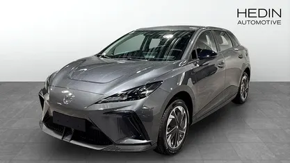 Grå Begagnad 2024 MG MG4 EV Halvkombi | 307 900 kr (Marknadspris)