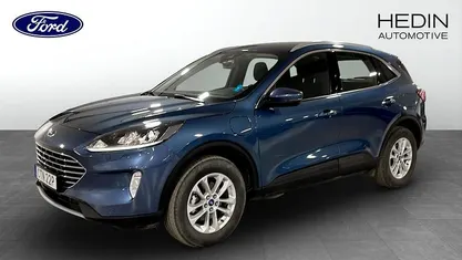 Blå Begagnad 2022 Ford Kuga Titanium SUV | 239 900 kr (Marknadspris)