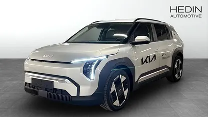 Begagnad Kia EV3 Plus 150 kW (204 HK) 2025 Grå SUV