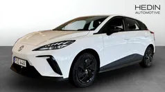 Vit (white) Begagnad 2023 MG MG4 EV Halvkombi | 259 900 kr (Marknadspris)