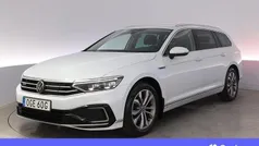Vit Begagnad 2023 VW Passat Executive Kombi | 288 900 kr (Bra pris)