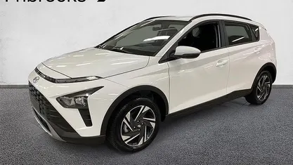 Begagnad Hyundai Bayon Essential 84 HK (61 kW) 2023 Atlas white SUV