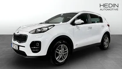 Vit Begagnad 2016 Kia Sportage SUV | 150 000 kr