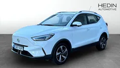 Vit (white) Begagnad 2022 MG ZS Luxury Sedan | 249 900 kr (Bra pris)