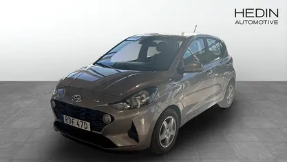 Begagnad Hyundai i10 Essential 67 HK (49 kW) 2021 Grå Halvkombi