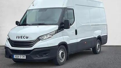 Begagnad 2022 Iveco Daily Van | 289 900 kr (Bra pris)