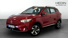 Röd (red) Begagnad 2021 MG ZS Luxury Sedan | 234 900 kr (Superpris)