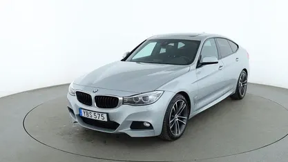 Silver Begagnad 2016 BMW 330 Sedan | 198 000 kr