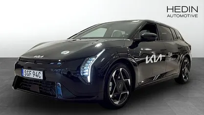Begagnad Kia EV4 GT-Line 150 kW (204 HK) 2025 Svart (black) Halvkombi