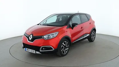 Flerfärgad Begagnad 2015 Renault Captur SUV | 101 000 kr (Marknadspris)