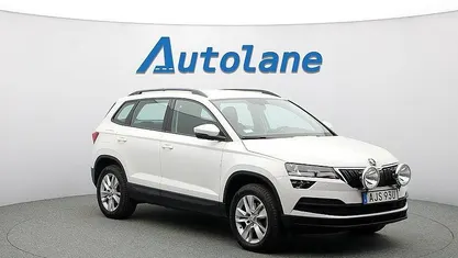 Begagnad Skoda Karoq 150 HK (110 kW) 2020 Candy vit SUV