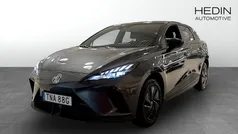Grå (grey) Begagnad 2023 MG MG4 EV Halvkombi | 259 900 kr (Marknadspris)