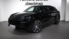Svart (black) Begagnad 2025 Porsche Cayenne SUV | 1 409 000 kr (Marknadspris)