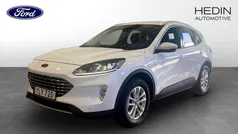 Begagnad 2022 Ford Kuga Titanium SUV | 259 900 kr (Bra pris)
