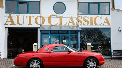 Röd Begagnad 2004 Ford Thunderbird Cab | 239 000 kr