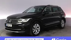 Svart Begagnad 2022 VW Tiguan Elegance SUV | 312 900 kr (Bra pris)