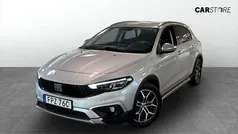 Grå (grey) Begagnad 2021 Fiat Tipo Cross Halvkombi | 139 900 kr (Marknadspris)