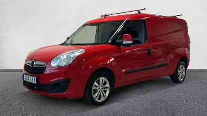 Vit Begagnad 2018 Opel Combo Van | 99 000 kr