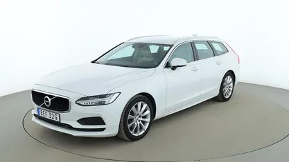 Begagnad 2019 Volvo V90 Momentum Kombi | 270 000 kr (Marknadspris)