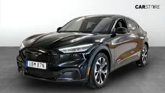 Svart Begagnad 2021 Ford Mustang Mach-E Standard Range SUV | 314 900 kr (Bra pris)