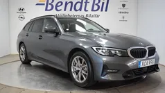 Grå Begagnad 2020 BMW 330e Sport Line Kombi | 259 500 kr (Bra pris)