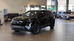 Svart (black) Begagnad 2024 Renault Scénic Esprit Alpine Minibuss | 519 900 kr (Marknadspris)