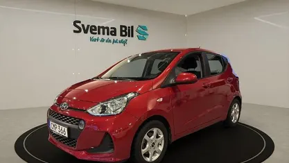 Begagnad Hyundai i10 Comfort 67 HK (49 kW) 2018 Röd Halvkombi