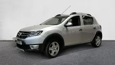 Silver Begagnad 2016 Dacia Sandero Stepway SUV | 89 990 kr (Marknadspris)
